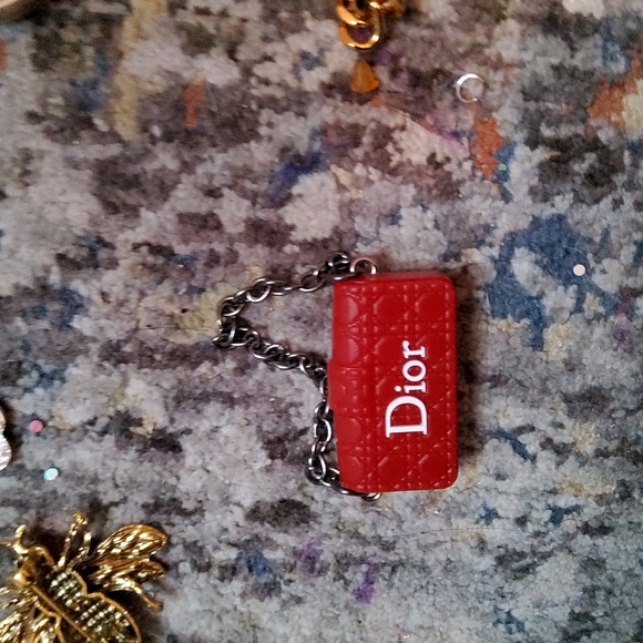 Red - Picture 1 of 1